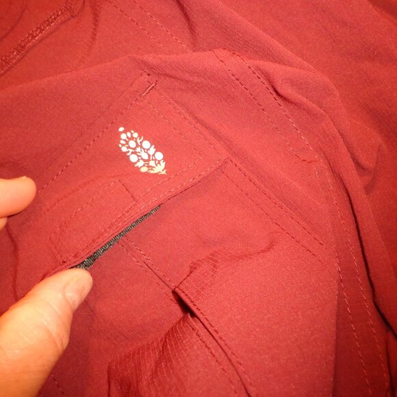 Free People Movement Cascade Flares S Oxford Snap Closure Pockets Adj. Hem - Picture 12 of 16